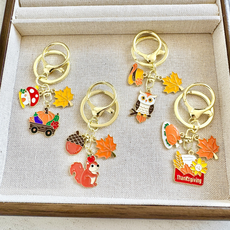 Cross-Border Thanksgiving Mushroom Squirrel Pumpkin Car Maple Leaf Owl Pine Cone Cowboy Hat Keychain Couple Bag Pendant