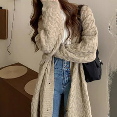 韓国版麻花の怠惰な風の大きいサイズのコートの太っている妹のゆったりした中の長いタイプのメリヤスのカーディガンのセーターの婦人服の秋冬のモデル