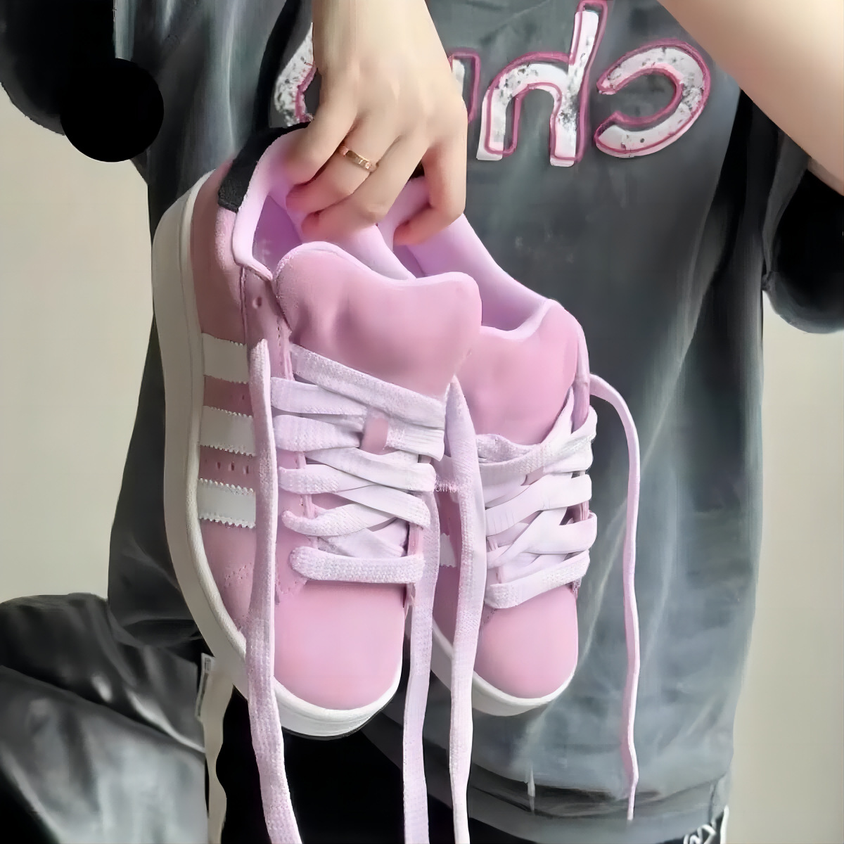 Zapatos de pan de la escuela secundaria lazos zapatos deportivos de altura baja zapatos antideslizantes zapatos de skate para mujeres rayas de color caramelo fondo grueso resistente al desgaste