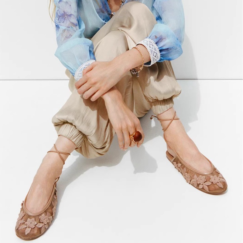 Embroidered Flower Lace-Up Slingback Flat Ballet Shoes Mesh Breathable Toe-Cap Half Slippers Mule Shoes Hollow Back Sandals