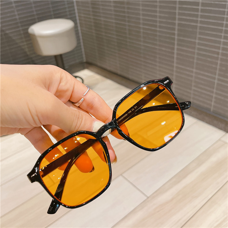 黑框黄片 (4).jpg