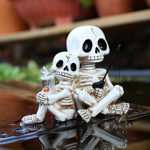 Cross-Border New Parent-Child Fishing Skull Ornaments Resin Outdoor Garden Pond Decorative Statue Halloween Crafts