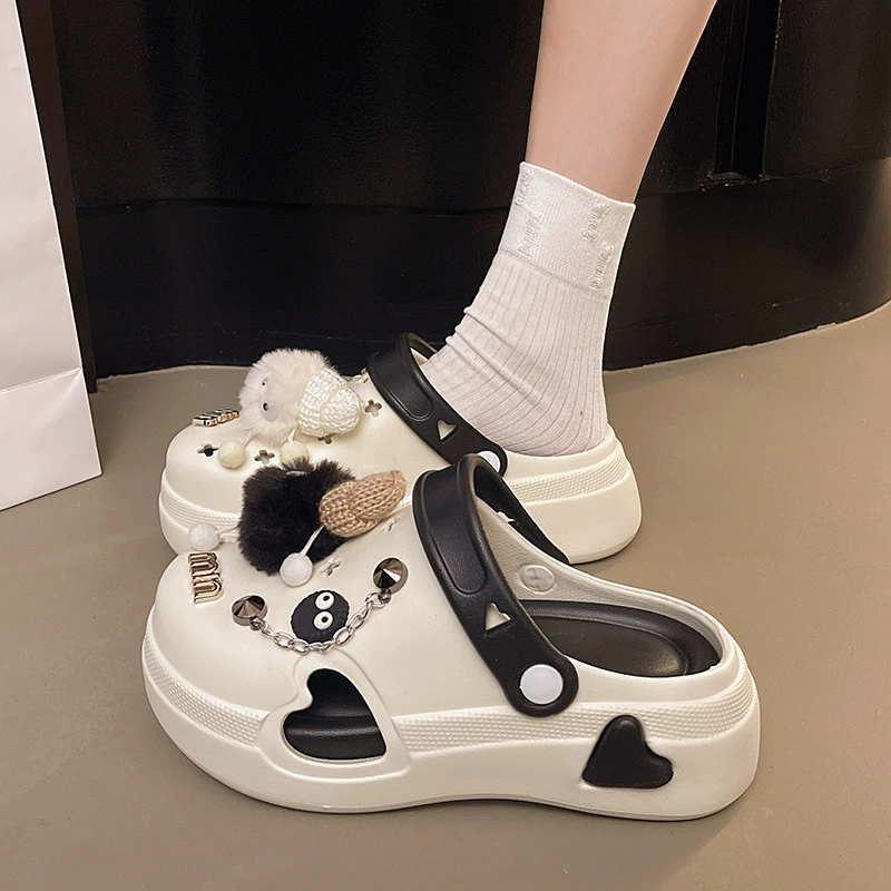 Симпатичная девушка сердце лук обувь дыры женские летние толстые подошвы, чтобы увеличить чувство фекалий, противоскользящие пляжные тапочки