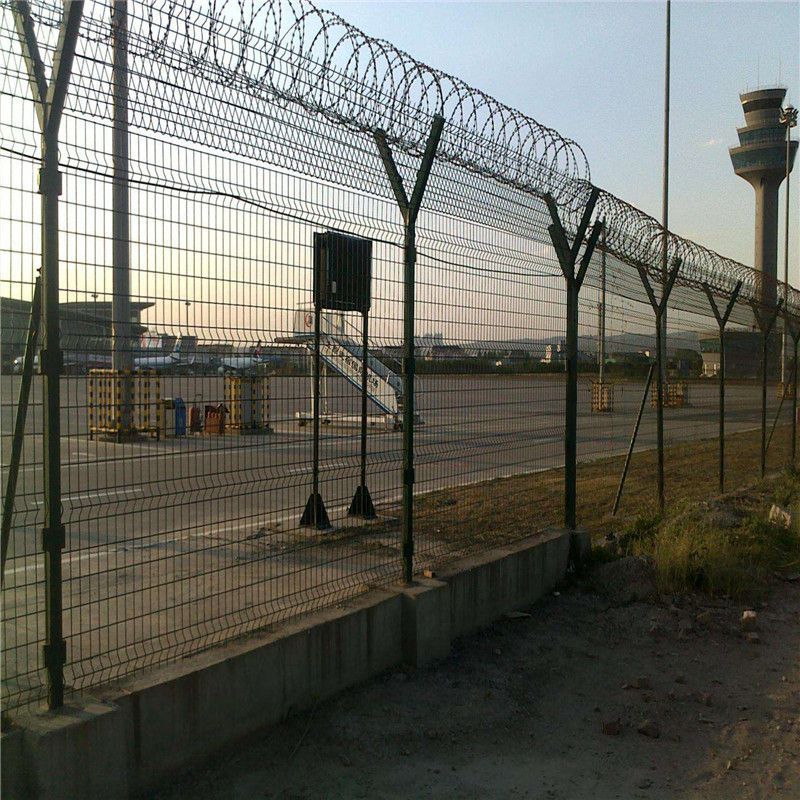 看守所隔离防护网刀片刺绳机场防攀爬围网监狱护栏网厂区围墙护栏