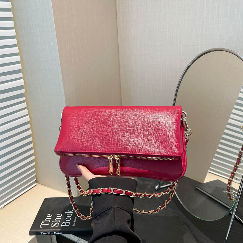 Fashionable Oil Leather Underarm Bag for Women 2025 Winter New Style Versatile Simple Texture Chain Shoulder Crossbody Bag