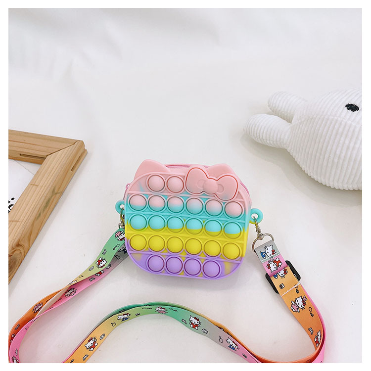 Children's Silicone Bag 2021 New Creative Decompression Small Bag Coin Purse Candy Color Messenger Bag display picture 8