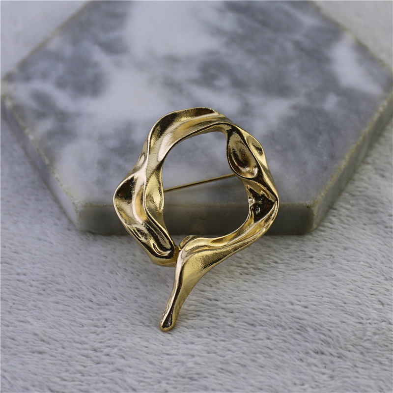 Bracciale primaverile 2026 con fiori smaltati oversize per donna, bracciale floreale 3D di grandi dimensioni, gioielli con petali smaltati lucidi e colorati, stile boho vintage e robusto._voghion.com