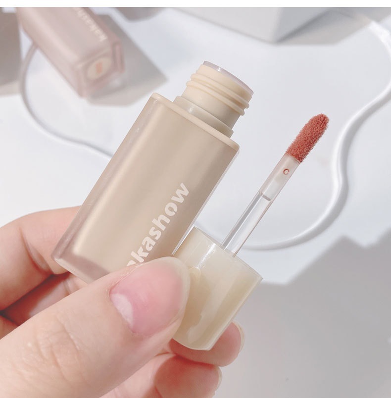 kakashow Pink matte nude lip Gloss, a natural summer matte lip mud that makes the skin look fairer and less likely to stick to a cup of soft matte lipstick undefined