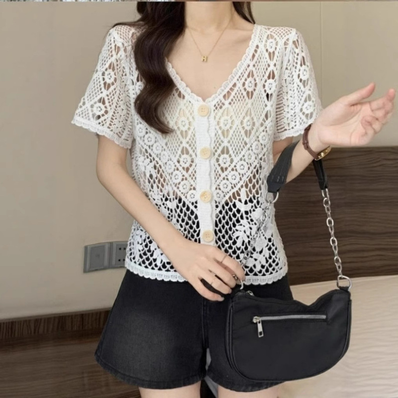 Knitted Chiffon Lace Pullover Long-Sleeved Embroidered Mesh Stitching Plus Size Women's Tops Summer 2025 New Style Knitted Chiffon Lace Pullover Long-Sleeved Embroidered Mesh Stitching Plus Size Women's Tops Summer 2025 New Style