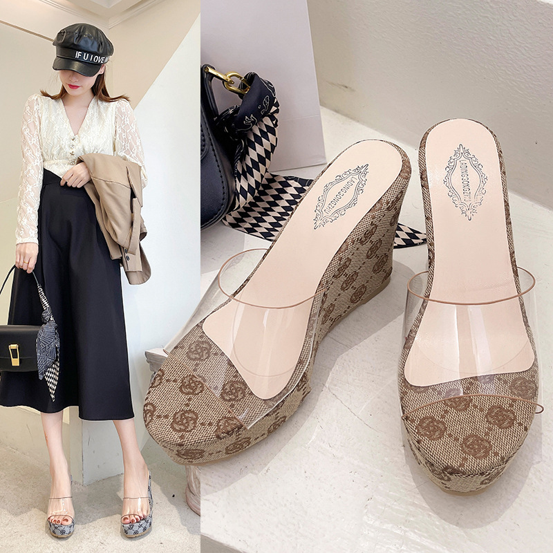 2022 spring and summer new fashion wedge heel outerwear solid color one-shaped transparent beach shoes women's sandals and slippers_voghion.com