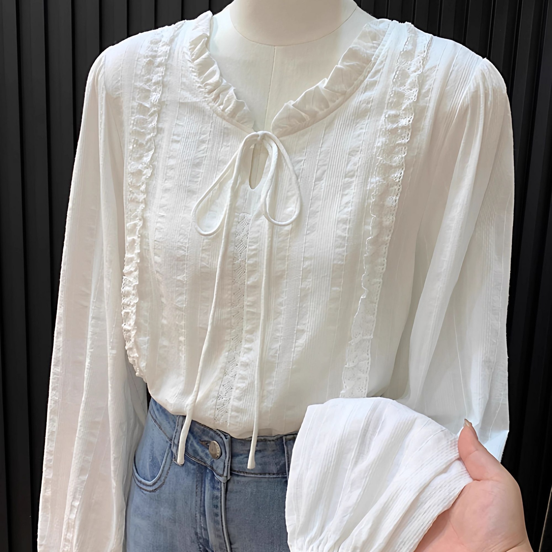 French-style lace collar tie-up white shirt for women, new spring and autumn collection, elegant and delicate, unique long-sleeve top