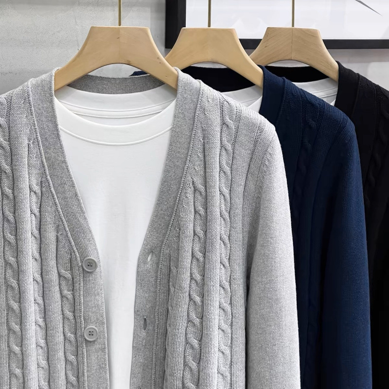 Knitted Cardigan Men's Spring and Autumn Fashionable High-end Sense Loose All-match Casual Sweater Jacket Business Men's Top Knitted Cardigan Men's Spring and Autumn Fashionable High-end Sense Loose All-match Casual Sweater Jacket Business Men's Top