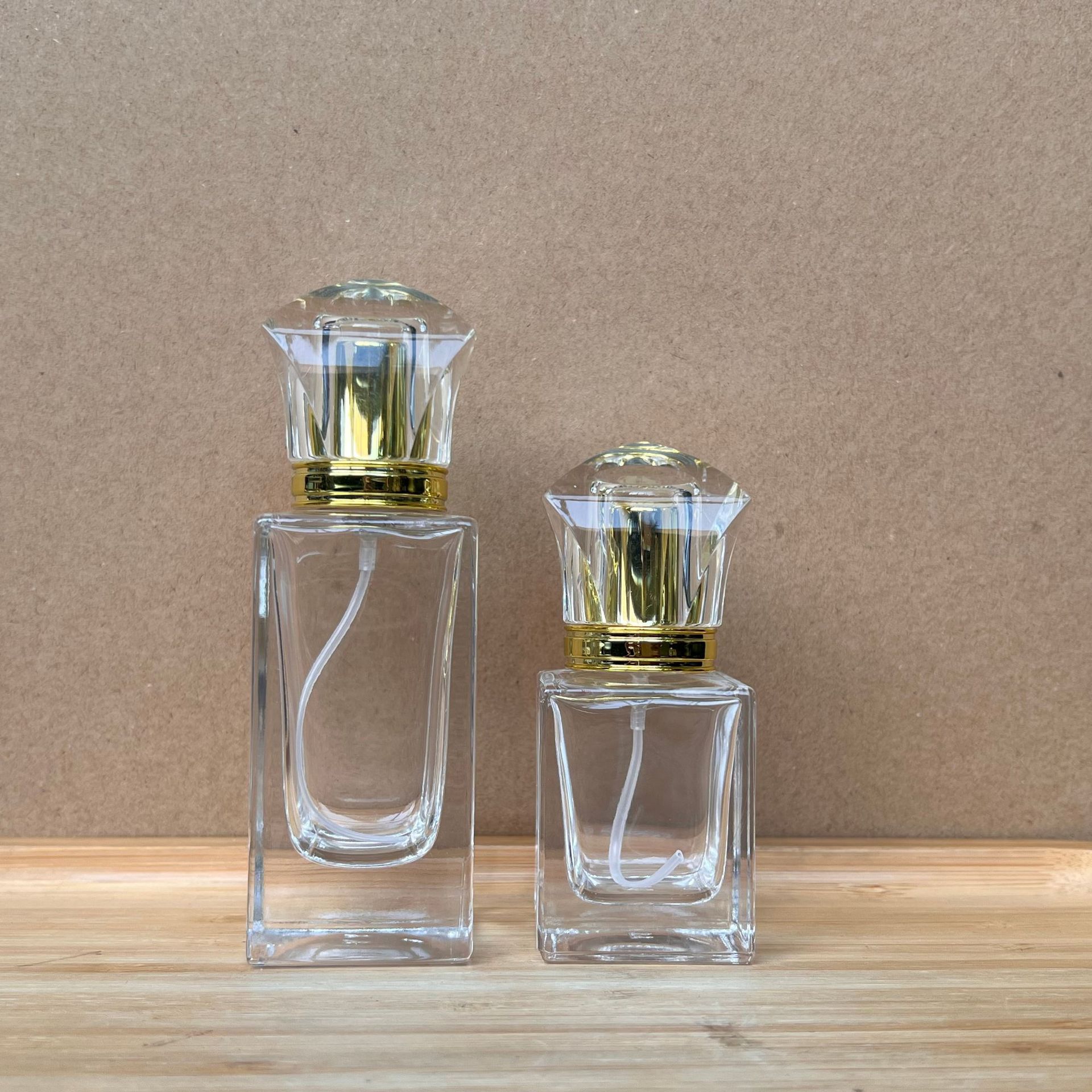 现货B200-30ml50ml方形透明玻璃香水瓶化妆品分装瓶/按压喷雾空瓶