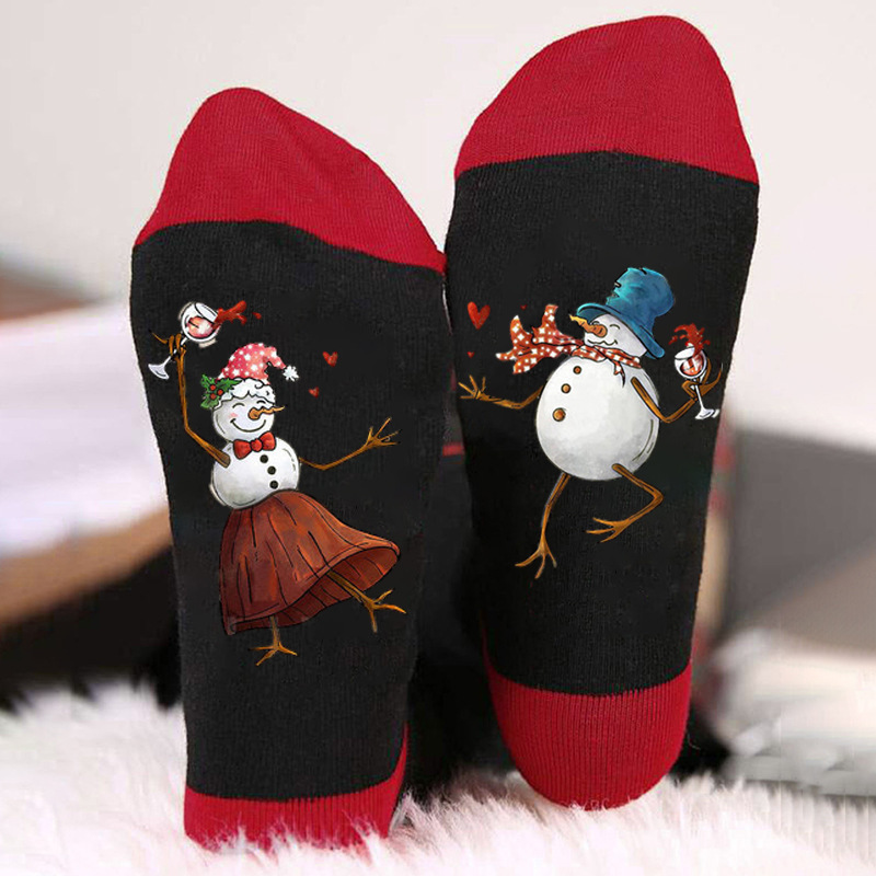 Calcetines navideños con letras de colores en contraste, estampado de muñeco de nieve, calcetines unisex de algodón con elementos navideños para comercio exterior.