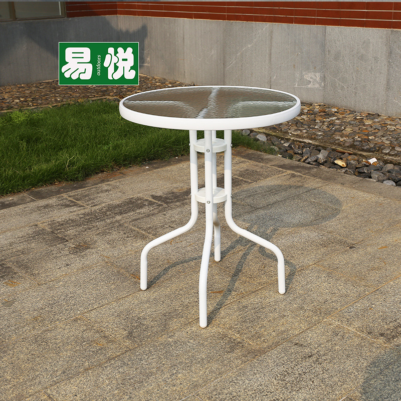 Tienda de té con leche Mesas y sillas al aire libre Sillas de mimbre de ocio de patio Juego de tres y cinco piezas Mesas y sillas exteriores de café Protector solar impermeable blanco