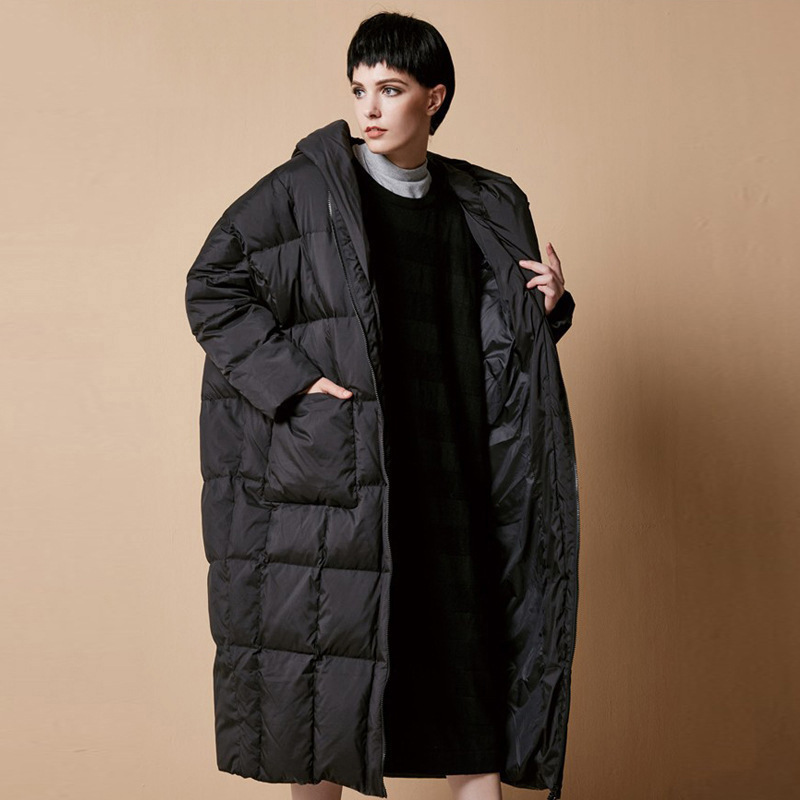 Wholesale European and American foreign trade large size loose New down jacket 90 white duck down lengthened thick ladies long down jacket