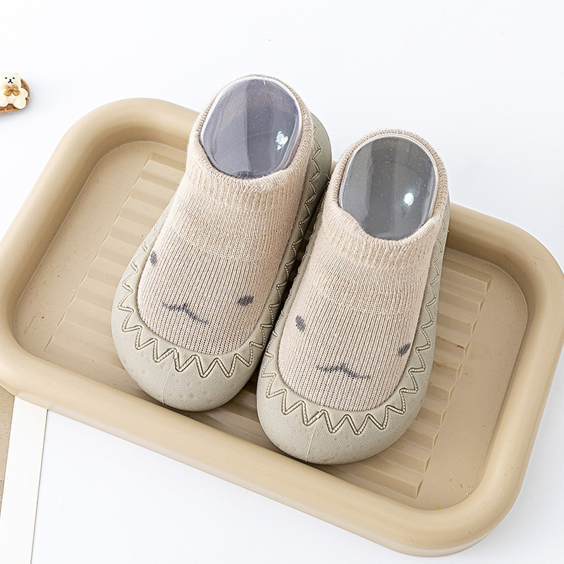Zapatos y calcetines para bebés, zapatos de interior para primavera y otoño para niños y niñas, calcetines y zapatos para bebés con suela suave antideslizante, zapatos transpirables para niños pequeños.