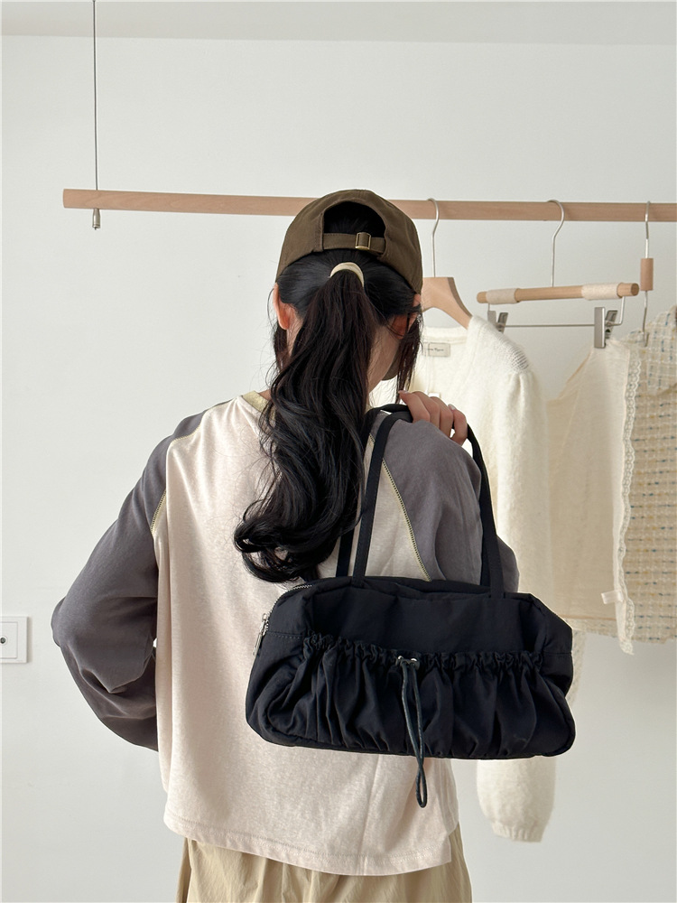 Pleated high-end underarm niche commuting tote shoulder feminine temperament, new high-capacity nylon bag, female_voghion.com