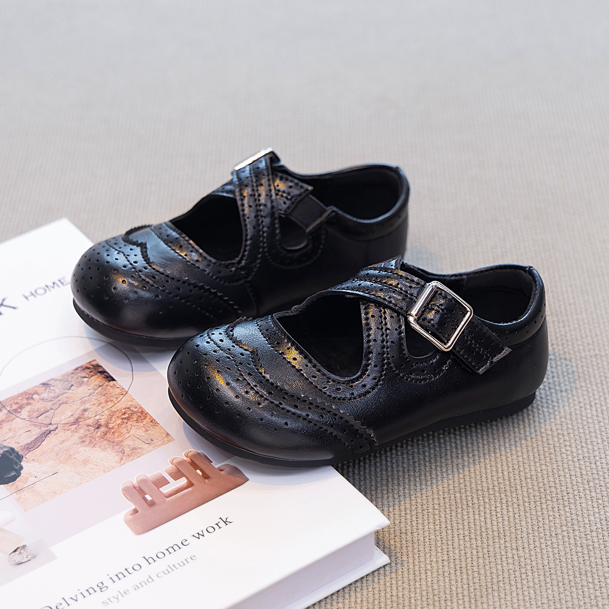 Niñas con suela suave Mary Jane zapatos de cuero de verano 2026 nuevos niños británicos huecos pequeños zapatos de cuero zapatos princesa image 4