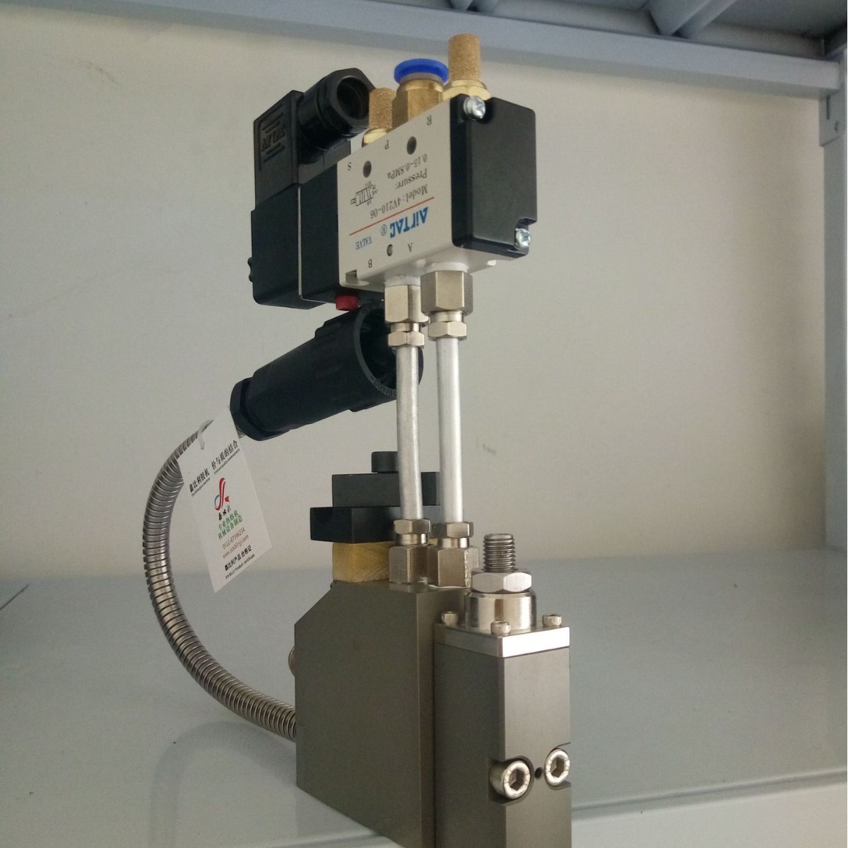 厂家供应热熔胶固定胶枪 喷嘴可定 制胶枪体积小安装便捷 无拉丝