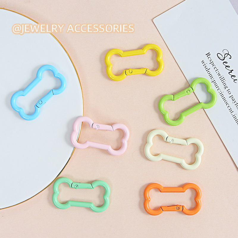 Colorful Small Bone Paint Spring Buckle Keychain Pet Jewelry Accessories DIY Handmade Jewelry Pendant Wholesale Colorful Small Bone Paint Spring Buckle Keychain Pet Jewelry Accessories DIY Handmade Jewelry Pendant Wholesale