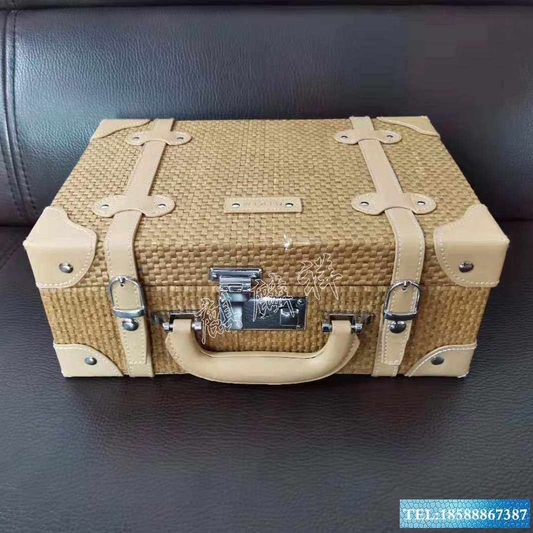 皮质礼品盒亲子野外宿营野炊食品包装皮盒餐饮展示皮箱便携手提箱