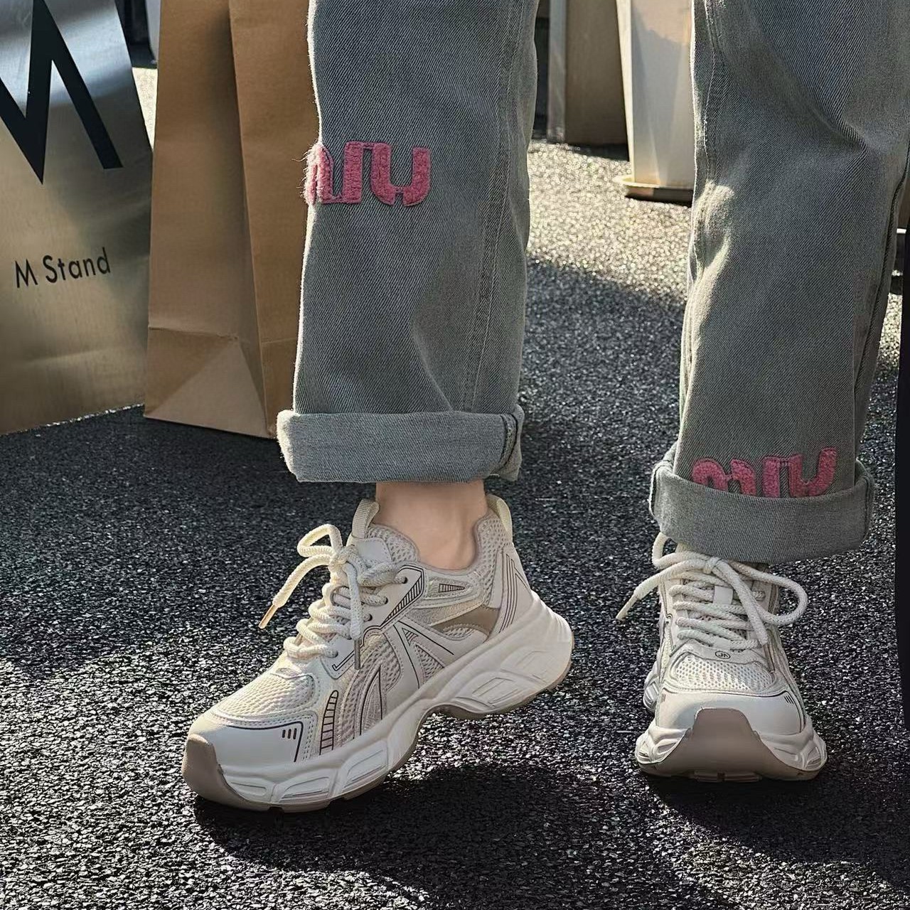 Giày sneaker chunky đế dày nữ tăng chiều cao mẫu mới 2025 — Màu be/xanh lam, Trà sữa