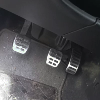 Volkswagen Golf 4, Bora, Polo, Skoda: Dekorativ pedal başlıqları