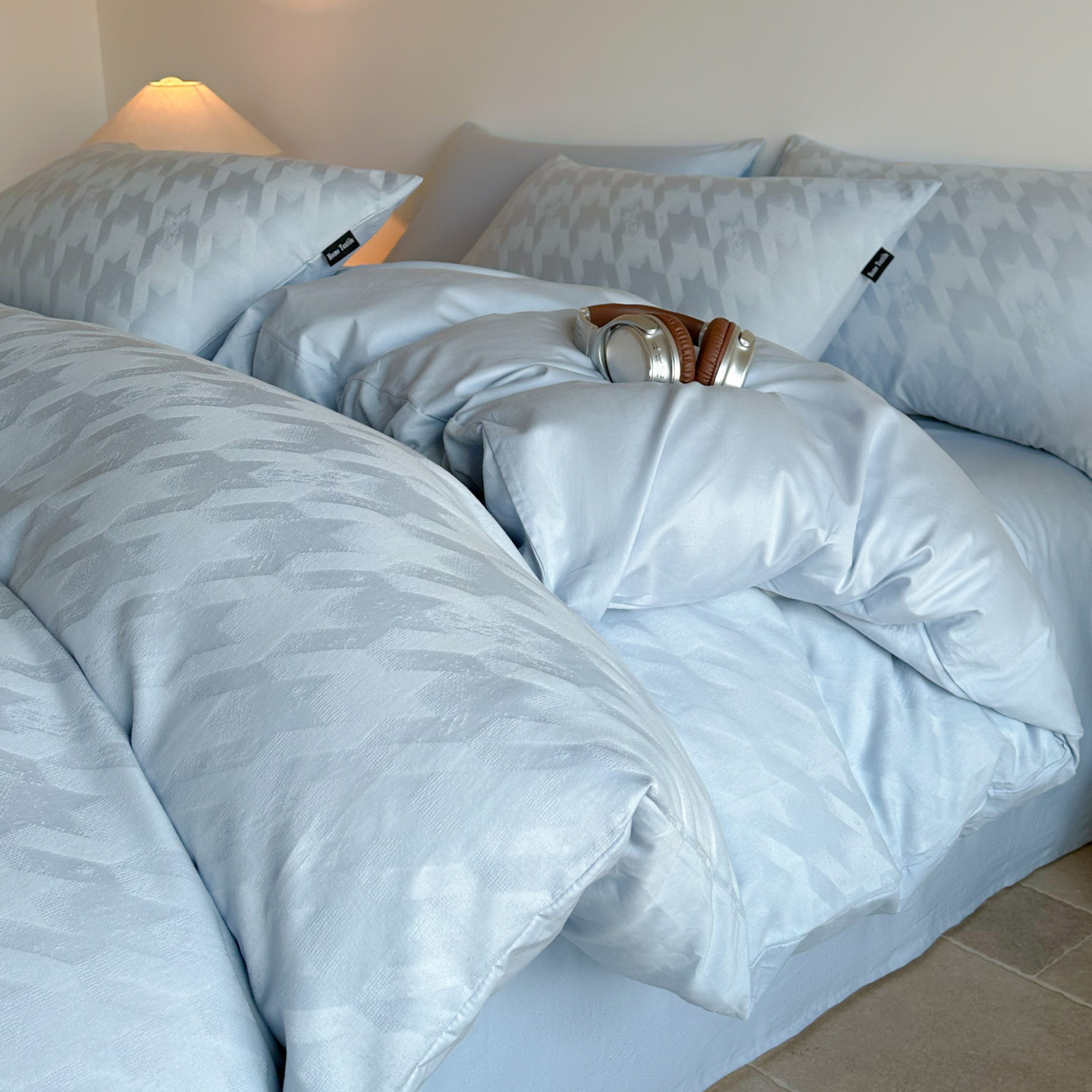 A clase Jacquard 60 cama de cuatro piezas de algodón 100% algodón ligero de lujo de alta calidad sábanas de cama de tres piezas