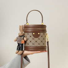 ���麣����Ů2025�¿�Ů��б��ˮͰ���ﶬ���e�߼��ЈAͲС��