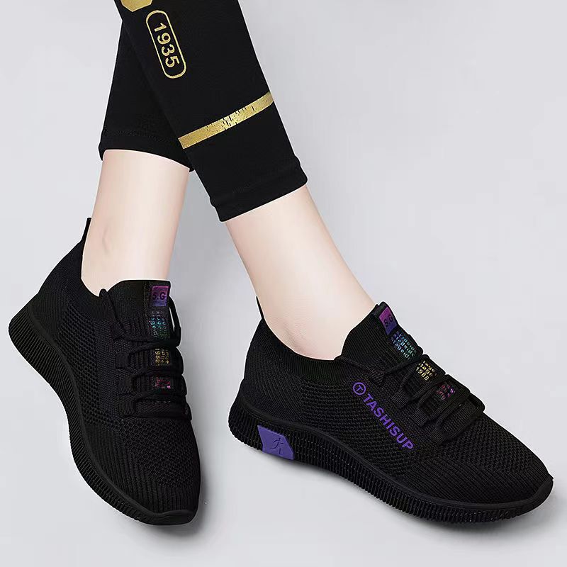 Step Dance Shoes Soft Sole Easy to Take Work Moms Shoes 2025 Spring New Casual Women's Shoes sneaker Socks Shoes
