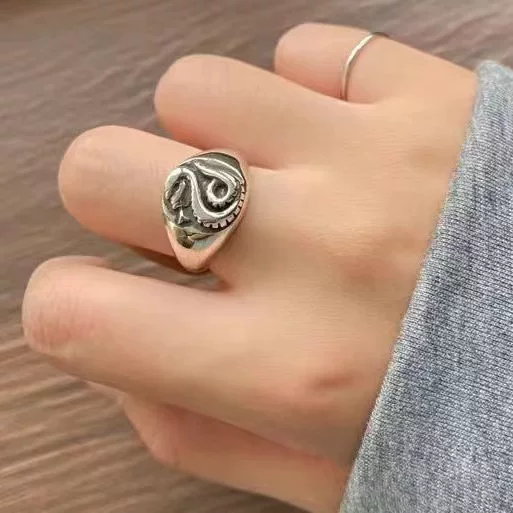 New Cross-Border Delico Malford Family Badge Snake Yard Ring Pure Blood Oval Retro Glossy Snake Ring