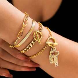 欧美跨境饰品 轻奢镶钻锁形钥匙Bracelet 复古时尚金属蛇骨链手链