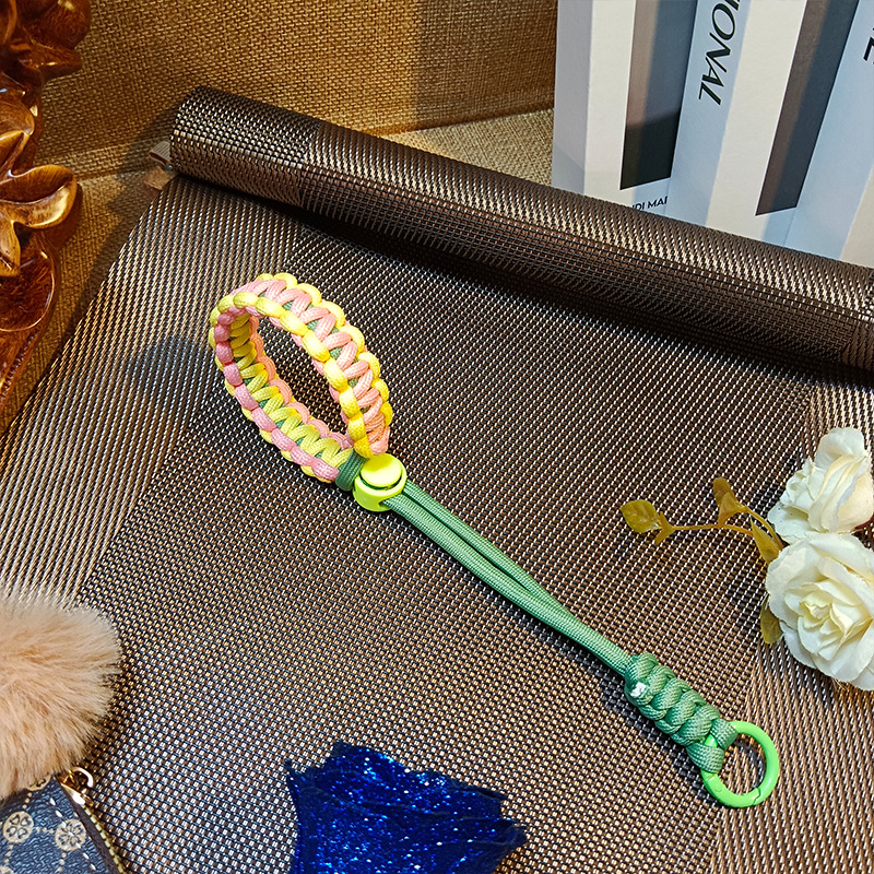 Cordón corto de muñeca hecha a mano de celebridades de Internet, color mezclado innovador, cordón para teléfono móvil anti-pérdida, llave para cámara, cordón para teléfono móvil, tarjeta