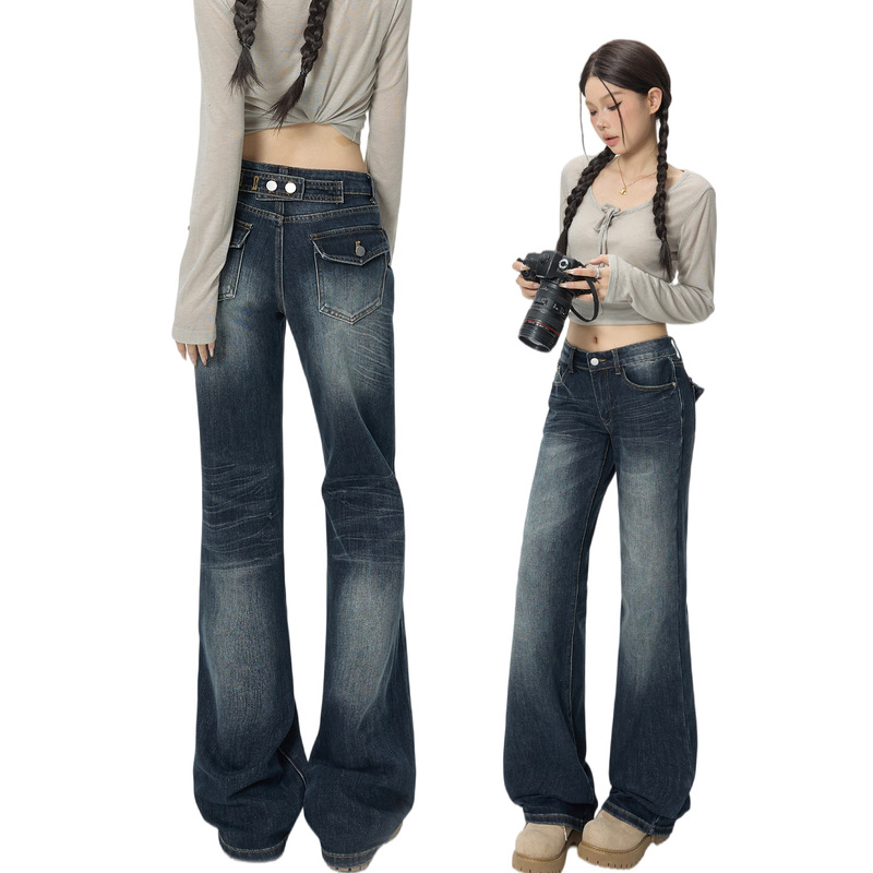 American retro design Paris buckle low-waist micro-flared jeans, 2026 autumn and winter new stretch flared pants American retro design Paris buckle low-waist micro-flared jeans, 2026 autumn and winter new stretch flared pants