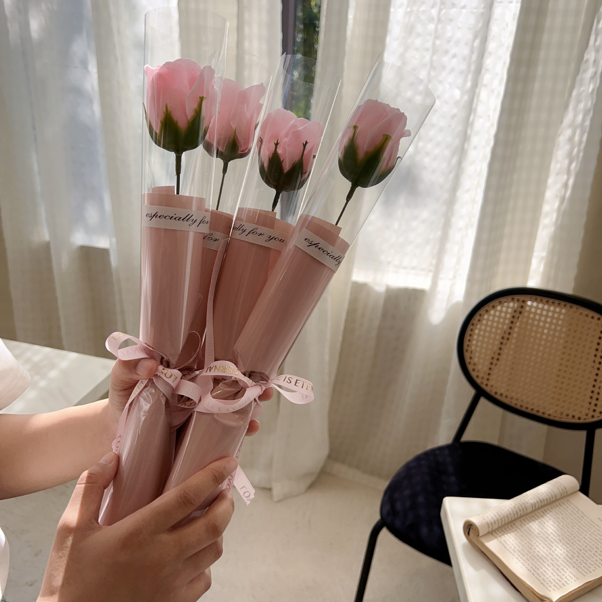 Ramo de flores eternas en caja, regalo para San Valentín y Día de la Madre.