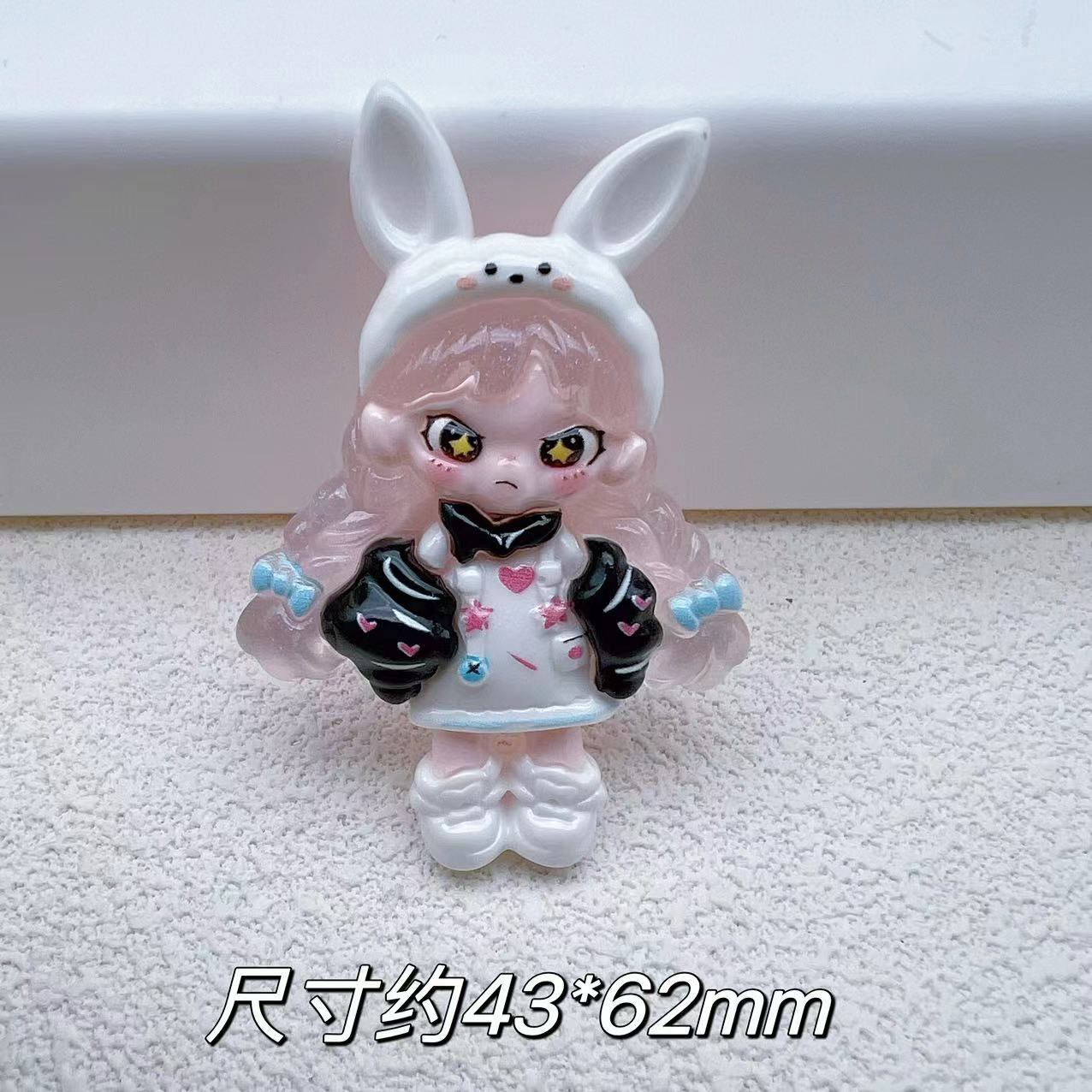 メーカーは直接にお姉さんの夜光を引っ張ります。