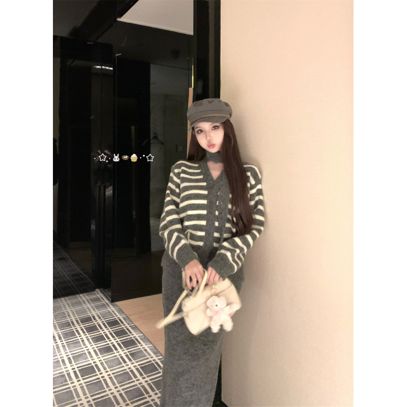 Real Shot ~ Autumn and Winter Pine Tea Cocoa Stripesd Sweater Suit Women's New Slimming Look Skirt Two-Piece Set with Ribbon