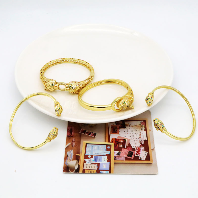 Fashion Diamond Leopard Head Bracelet for Women