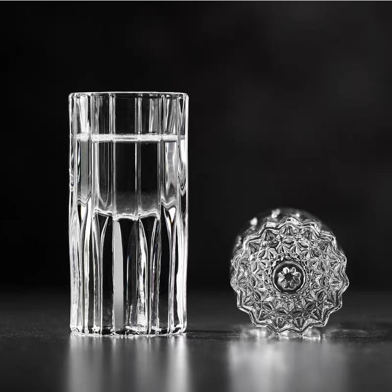 Nuevo ligeramente lujoso relieve de vidrio grueso taza de vino blanco de vino de gemas pequeño hogar un sorbo de vino