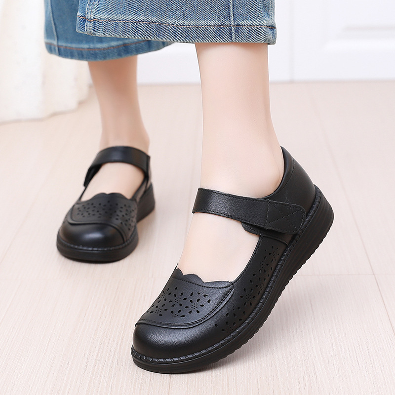 Genuine Leather Round Head Widened Women's Shoes Summer Flat Heeled Soft Bottom Mother Shoes Breathable Comfortable Hollow Hole Shoes Factory Outlet Genuine Leather Round Head Widened Women's Shoes Summer Flat Heeled Soft Bottom Mother Shoes Breathable Comfortable Hollow Hole Shoes Factory Outlet