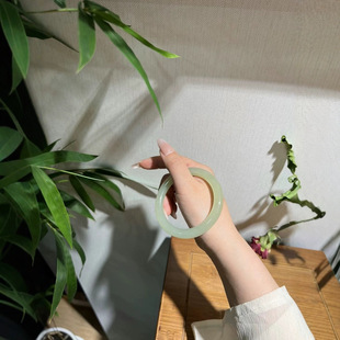 Jin Yutang and Tian Yu Bracelet Ice Bottom Grape Meat Ice Glue 55.5/8 Entrance