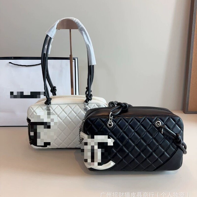 Wholesale High-Quality Black and White Panda Bowling Vintage Kangpeng Second-Hand Quilted Pillow Bag Shoulder Handbag