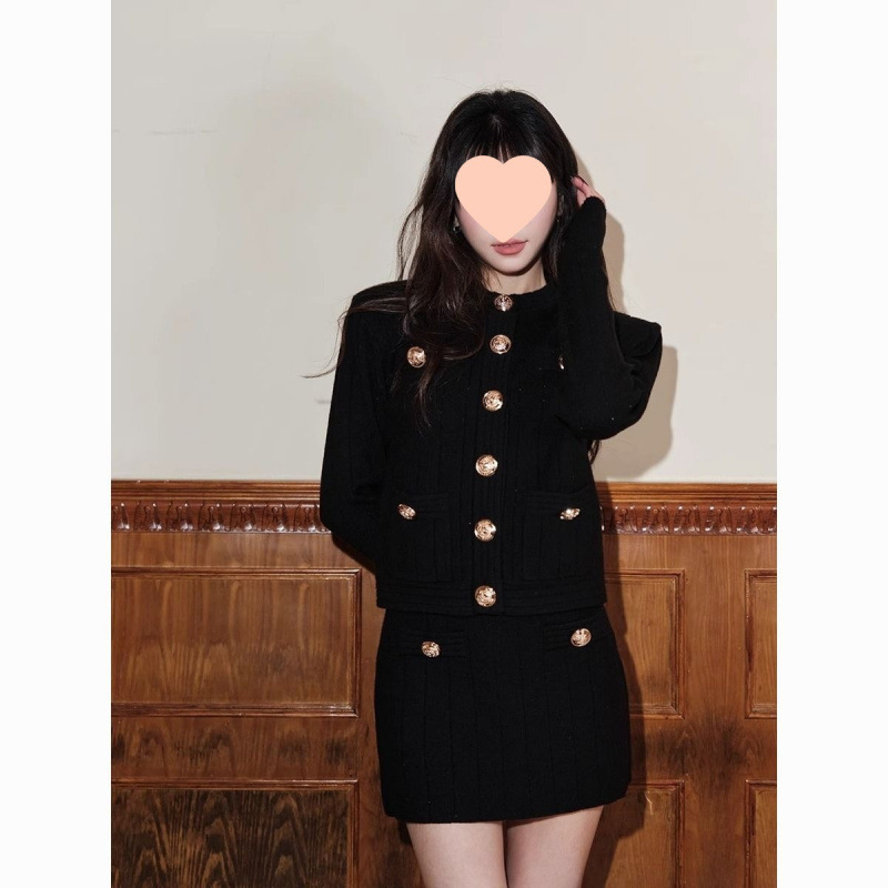 小香风套装高级感名媛系穿搭金属扣针织外套包臀半身裙两件女|undefined