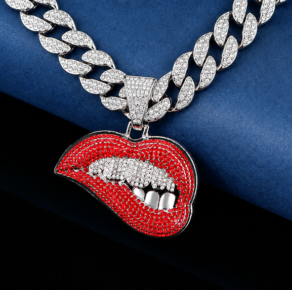 Collar de cadena cubana de estilo hip-hop con colgante creativo y sexy de aleación europea y americana, suministro transfronterizo