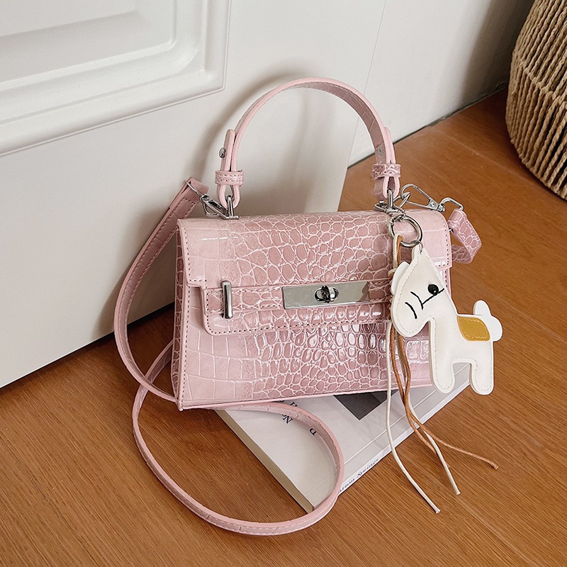 Cross-border 2026 primavera nuevo estilo coreano portátil cocodrilo Kylie bolso cuadrado sensación alta lujo ligero versátil mochila