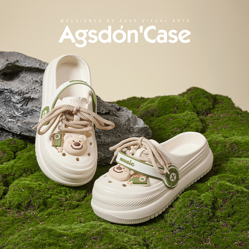 Zapatos de agujero de fondo grueso para mujeres 2025 nuevo verano lindo lindo y divertido para usar zapatillas deportivas en interiores y exteriores