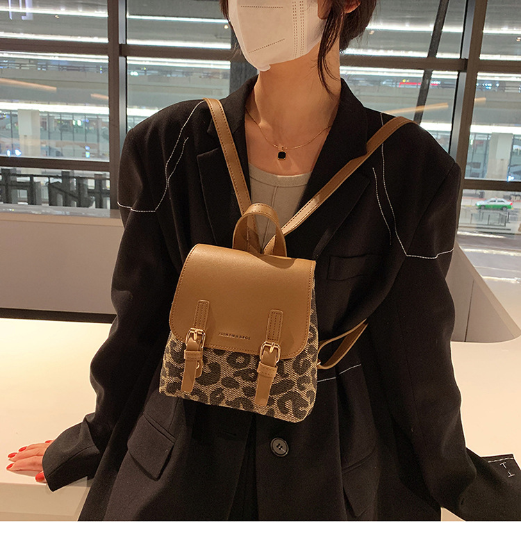 Textured Handbags Autumn New Fashion Retro Backpack Handbags Handbags Tote Bags display picture 6