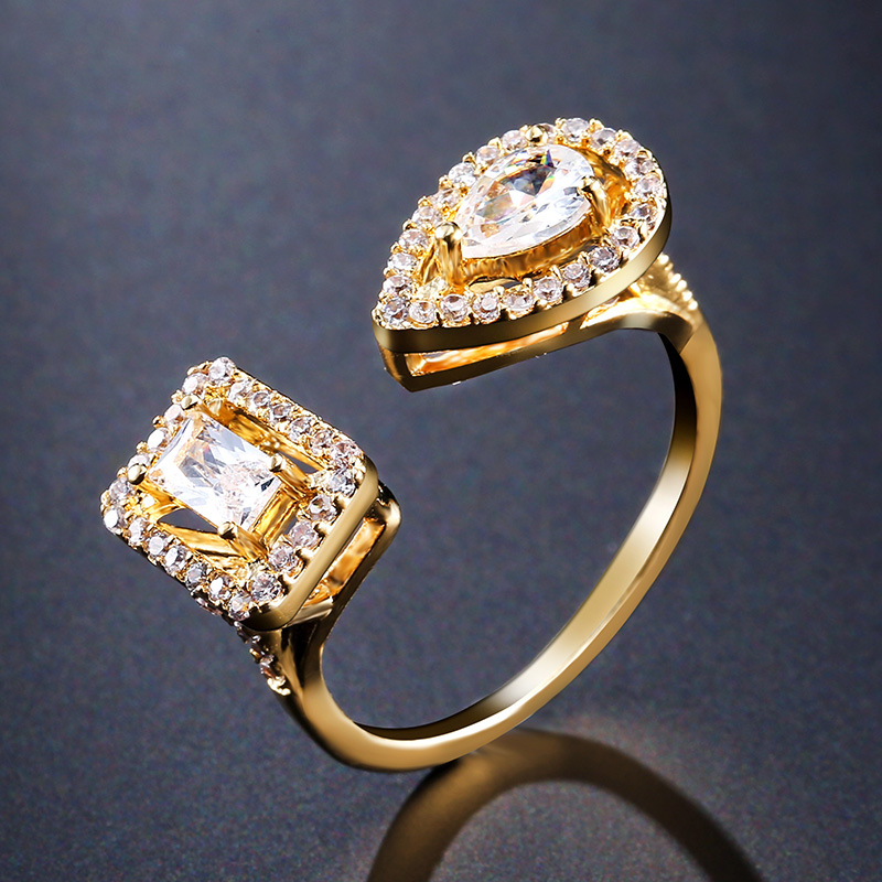 Parure collier et bracelet éléments goutte d'eau en zircon_voghion.com