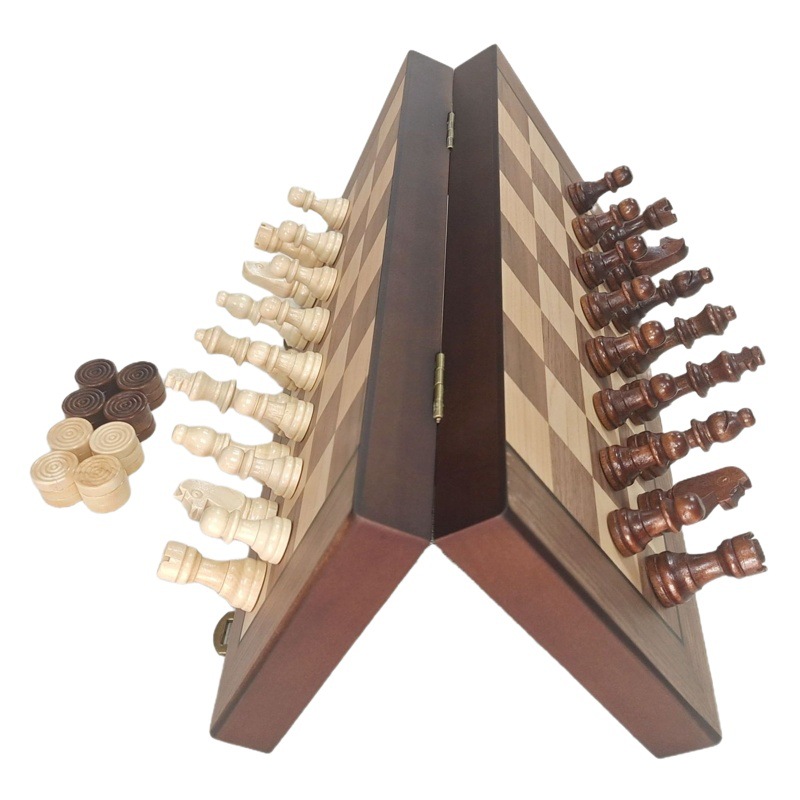 Ajedrez magnético pequeño de madera ajedrez transfronterizo de madera maciza juego de ajedrez de inteligencia infantil de la escuela primaria